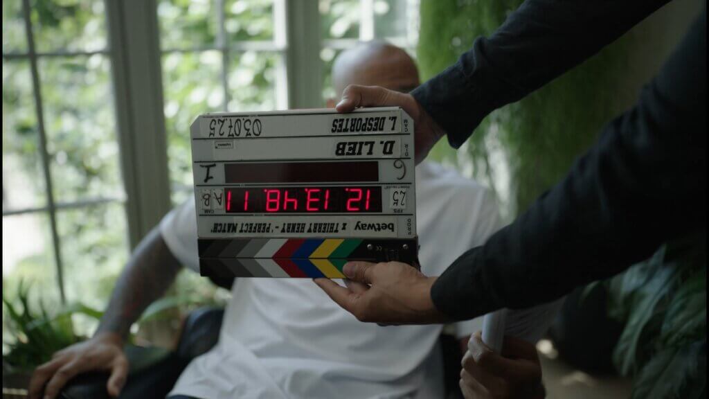 Commercial behind the scenes 8